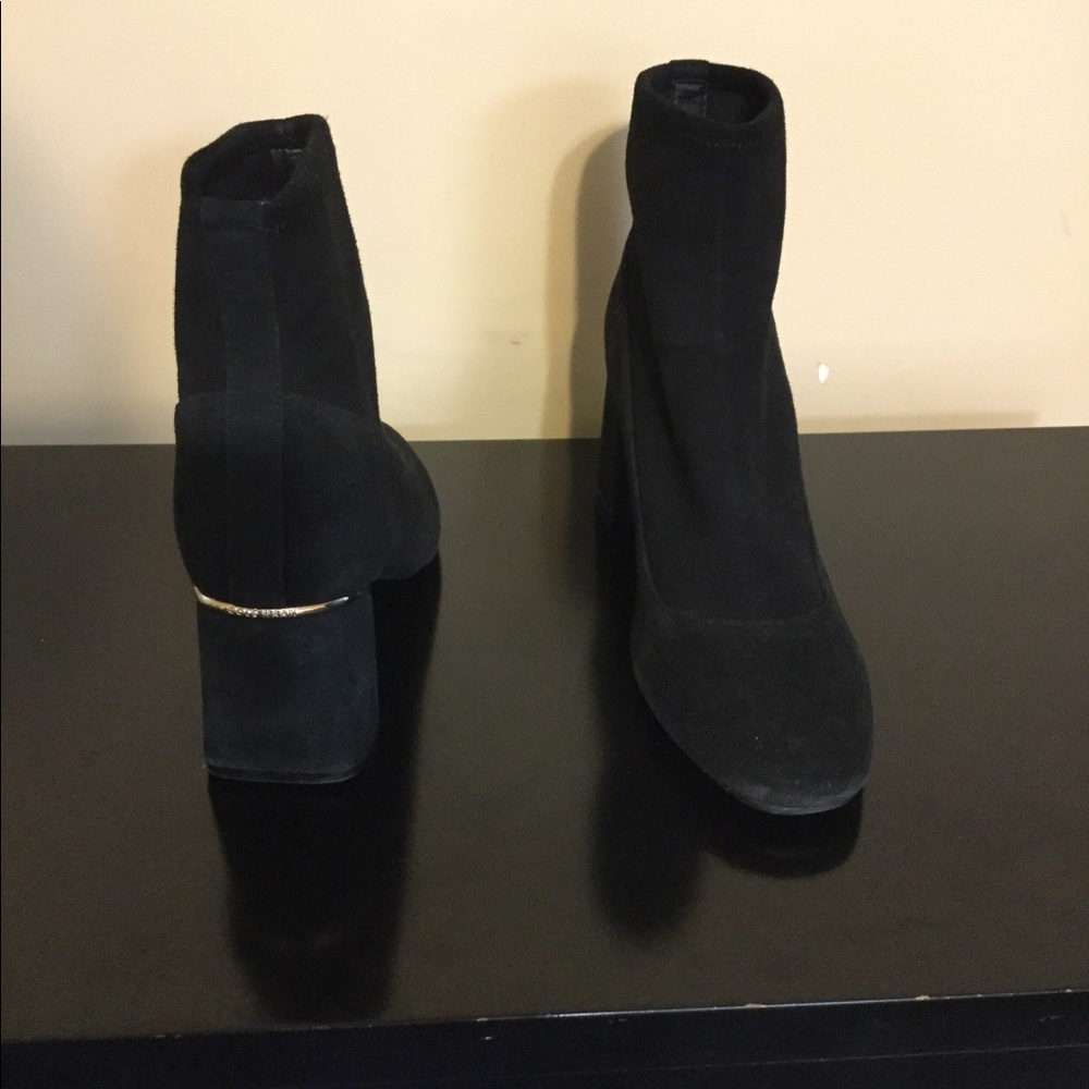 Black stretch ankle booties